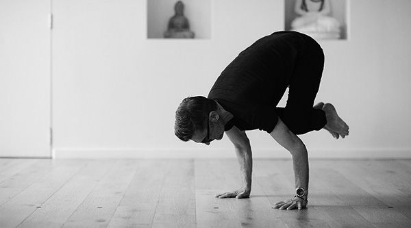 Gravity Surfing - Arm Balances